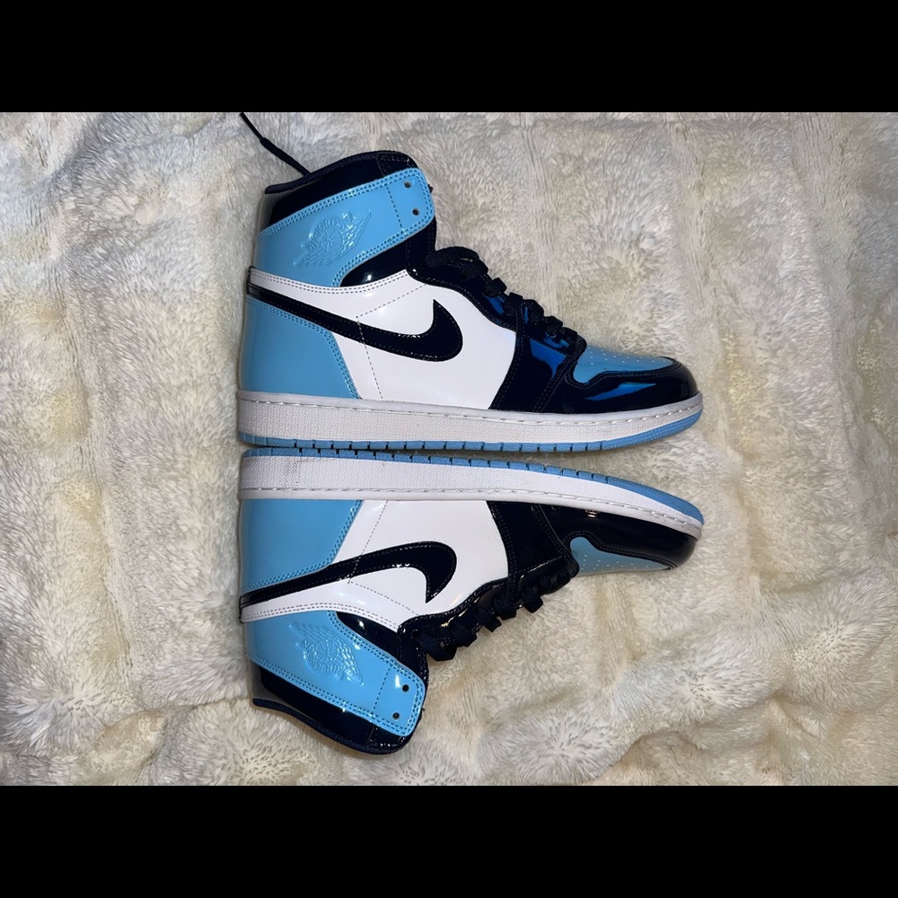 Wmns Air Jordan 1 High Og “Unc Patent Leather